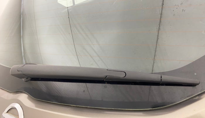 2019 Nissan Kicks XV PREMIUM O DUAL TONE DIESEL, Diesel, Manual, 45,593 km, Rear Wiper