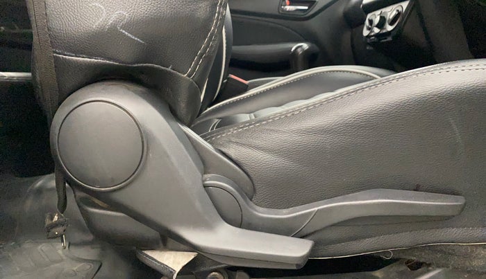 2022 Maruti Swift VXI, Petrol, Manual, 44,559 km, Driver Side Adjustment Panel