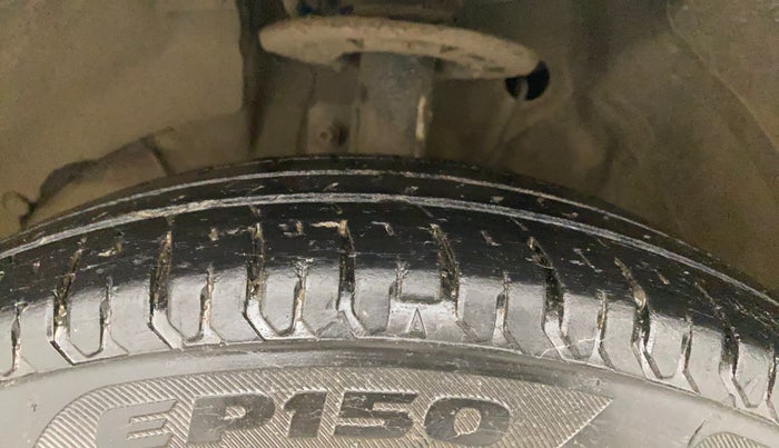 2022 Maruti Swift VXI, Petrol, Manual, 44,559 km, Left Front Tyre Tread