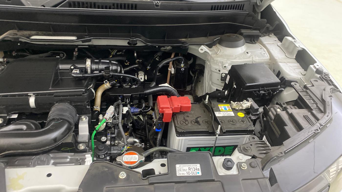 2025 Maruti BREZZA ZXI + SMART HYBRID, Petrol, Manual, 1,421 km, Engine View - Left