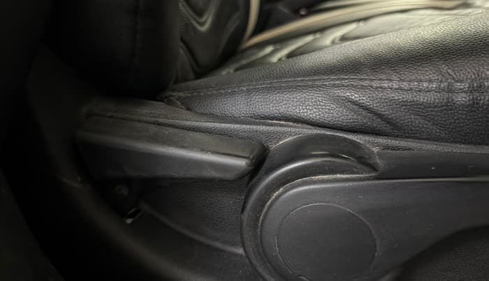 2017 Tata Tiago XZA PETROL, Petrol, Automatic, 96,720 km, Driver Side Adjustment Panel