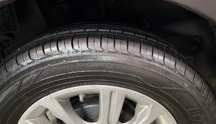 2017 Tata Tiago XZA PETROL, Petrol, Automatic, 96,720 km, Right Rear Tyre Tread
