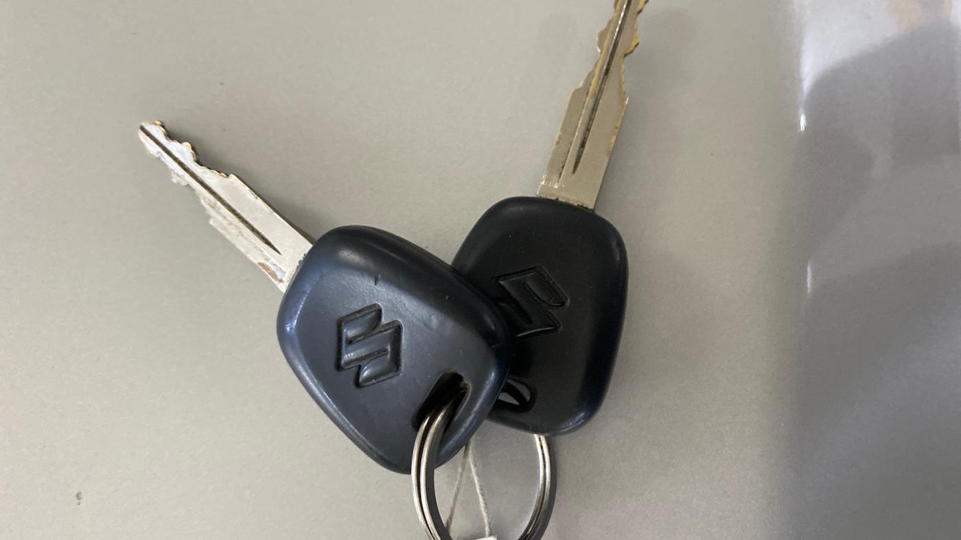 2019 Maruti Alto 800 LXI, Petrol, Manual, 40,897 km, Key Close Up