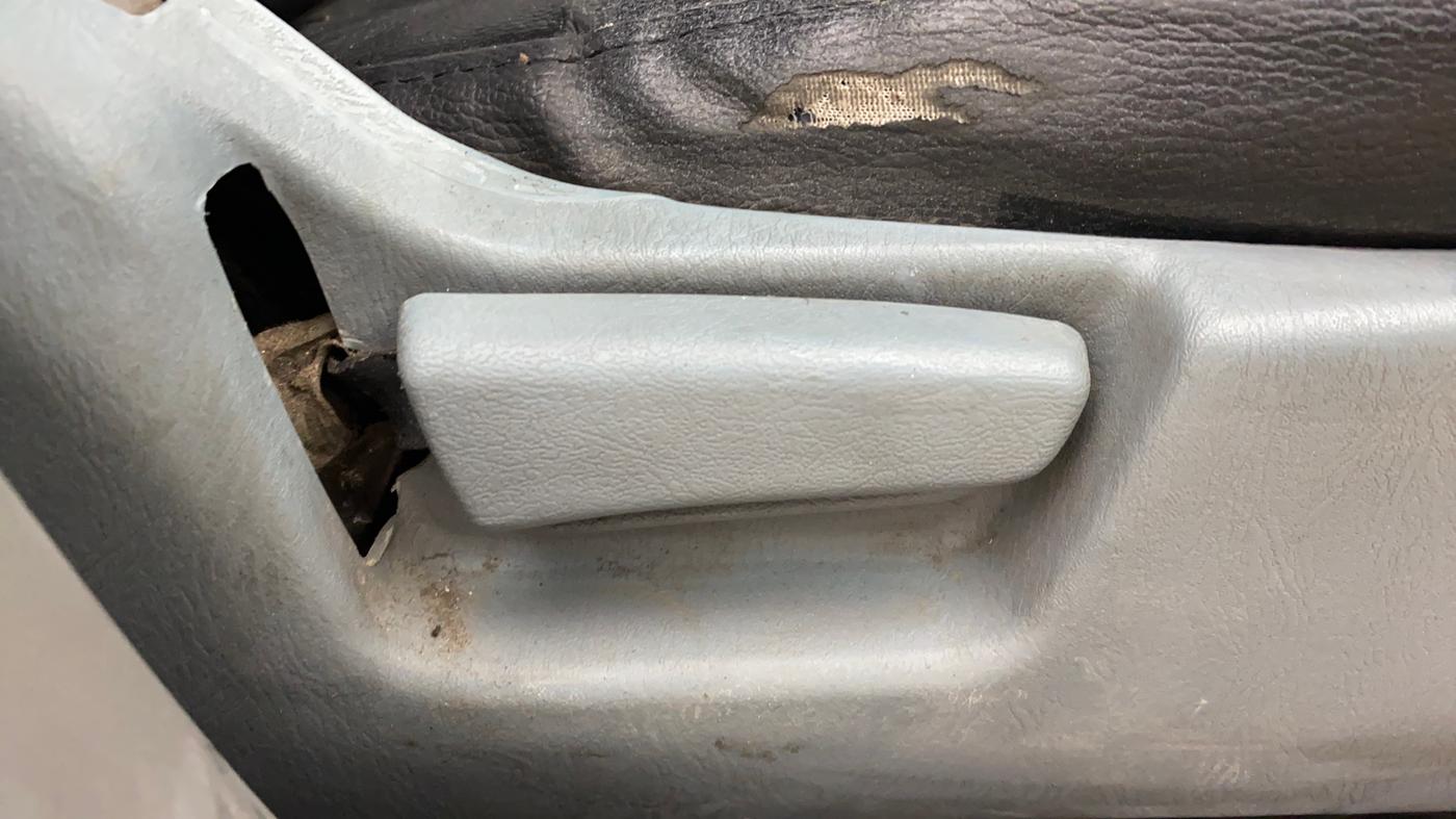 2014 Maruti Alto K10 VXI, CNG, Manual, 59,340 km, Driver Side Adjustment Panel