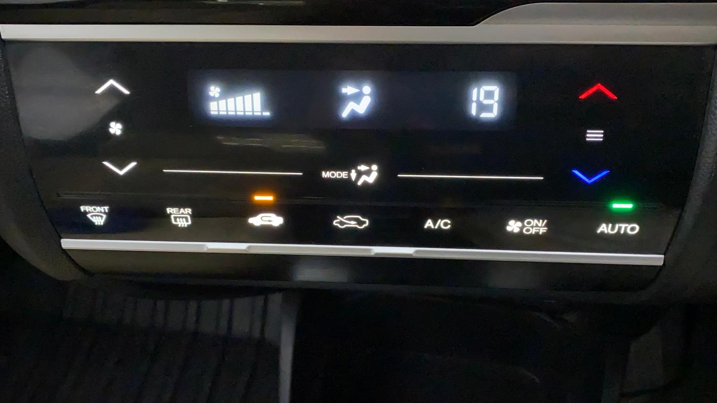 2018 Honda Jazz 1.2L I-VTEC V AT, Petrol, Automatic, 1,00,657 km, Automatic Climate Control
