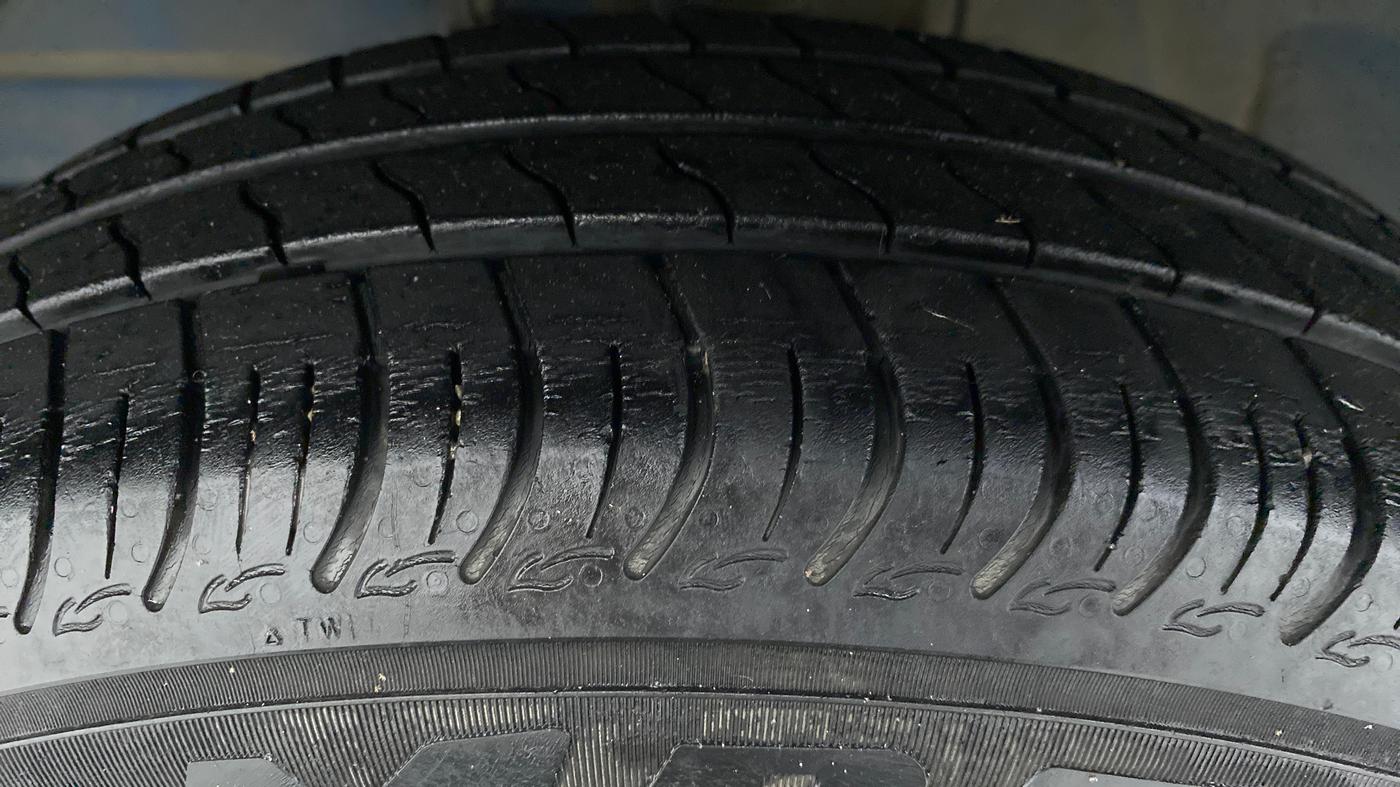 2019 Maruti S PRESSO VXI PLUS, Petrol, Manual, 20,918 km, Left Front Tyre Tread