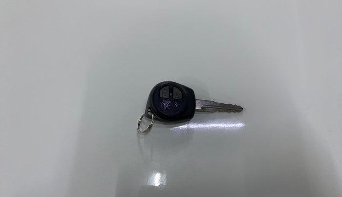 2021 Maruti Baleno DELTA PETROL 1.2, Petrol, Manual, 32,346 km, Key Close Up