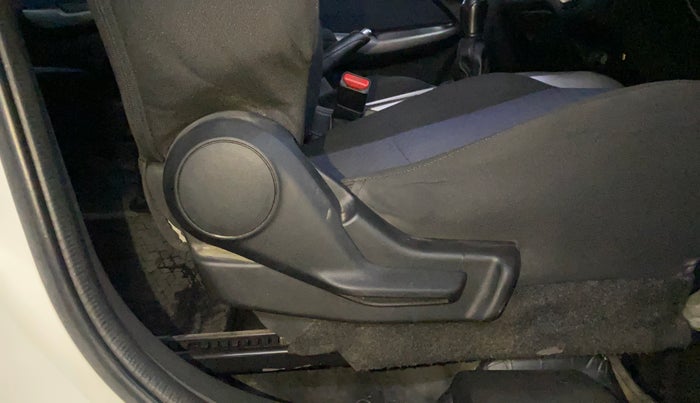 2021 Maruti Baleno DELTA PETROL 1.2, Petrol, Manual, 32,346 km, Driver Side Adjustment Panel