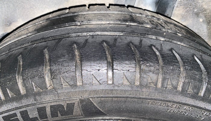 2021 Maruti Baleno DELTA PETROL 1.2, Petrol, Manual, 32,346 km, Left Rear Tyre Tread