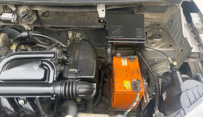 2016 Renault Kwid RXT 0.8, Petrol, Manual, 58,960 km, Engine View - Left