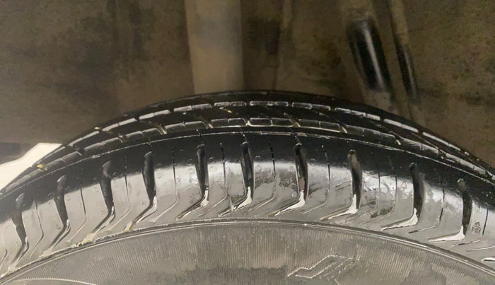 2016 Renault Kwid RXT 0.8, Petrol, Manual, 58,960 km, Right Rear Tyre Tread