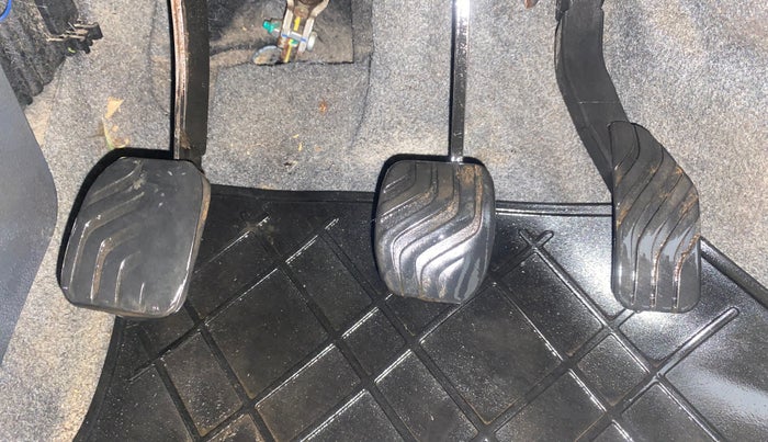 2016 Renault Kwid RXT 0.8, Petrol, Manual, 58,960 km, Pedals