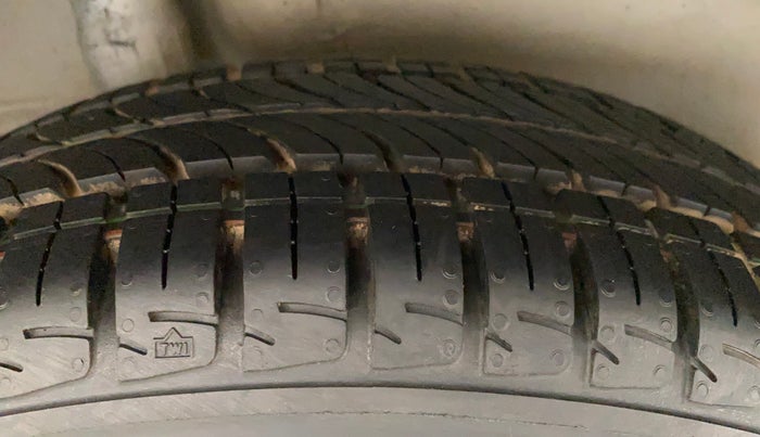 2013 Honda City 1.5L I-VTEC V AT, Petrol, Automatic, 87,635 km, Right Rear Tyre Tread