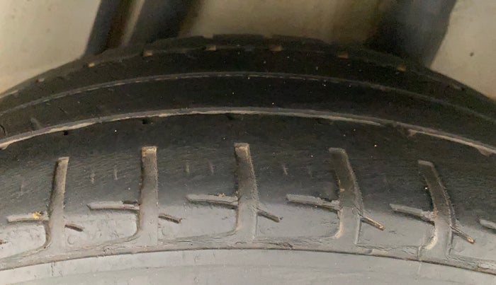 2013 Honda City 1.5L I-VTEC V AT, Petrol, Automatic, 87,635 km, Left Rear Tyre Tread