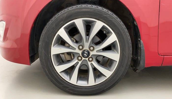 2015 Hyundai Verna FLUIDIC 4S1.6 VTVT S O AT, Petrol, Automatic, 81,562 km, Left Front Wheel