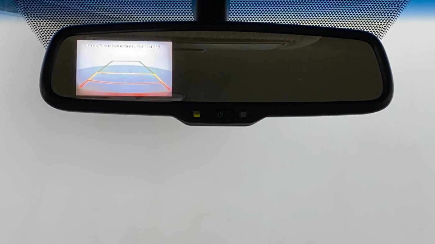 2015 Hyundai Verna FLUIDIC 4S1.6 VTVT S O AT, Petrol, Automatic, 81,562 km, IRVM Reverse Camera