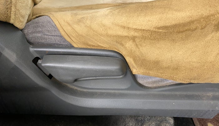 2010 Maruti Swift Dzire VXI, Petrol, Manual, 29,975 km, Driver Side Adjustment Panel