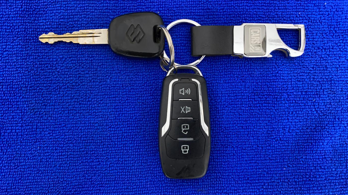 2015 Maruti Wagon R 1.0 LXI CNG, CNG, Manual, 36,501 km, Key Close Up