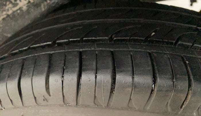 2015 Maruti Wagon R 1.0 LXI CNG, CNG, Manual, 36,501 km, Left Rear Tyre Tread