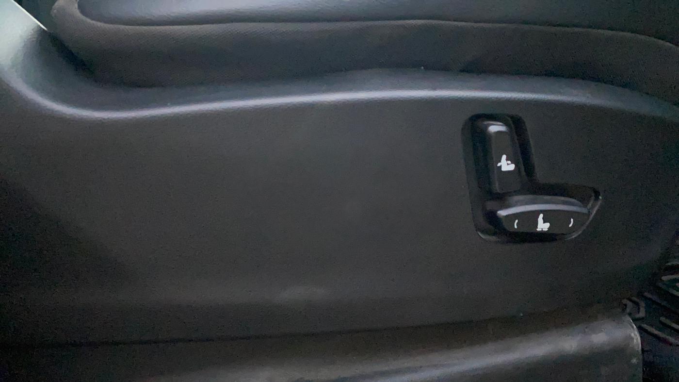 2019 MG HECTOR SHARP 2.0 DIESEL, Diesel, Manual, 98,203 km, Driver Side Adjustment Panel