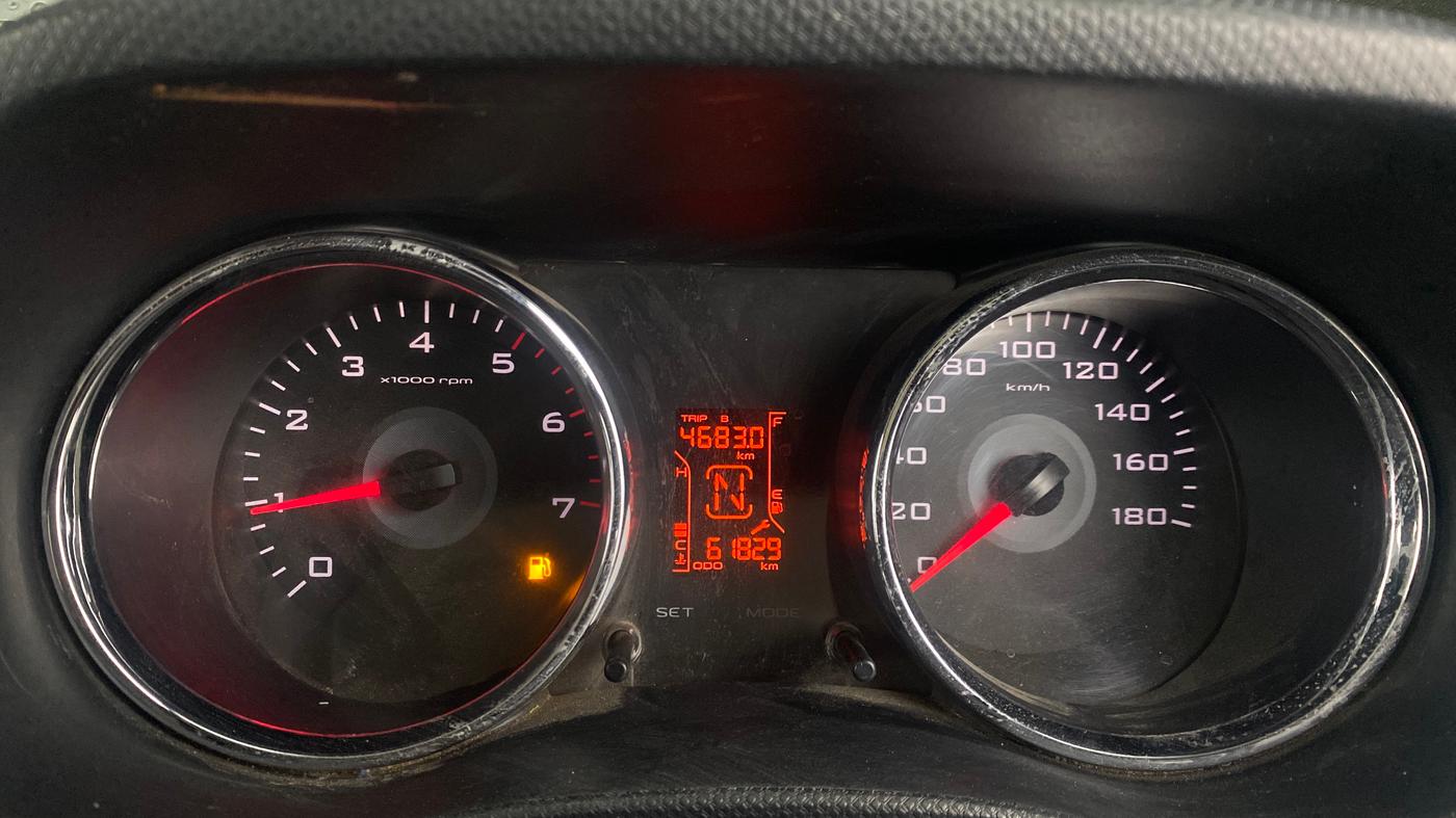 2015 Mahindra TUV300 T8, Diesel, Manual, 61,827 km, Odometer Image