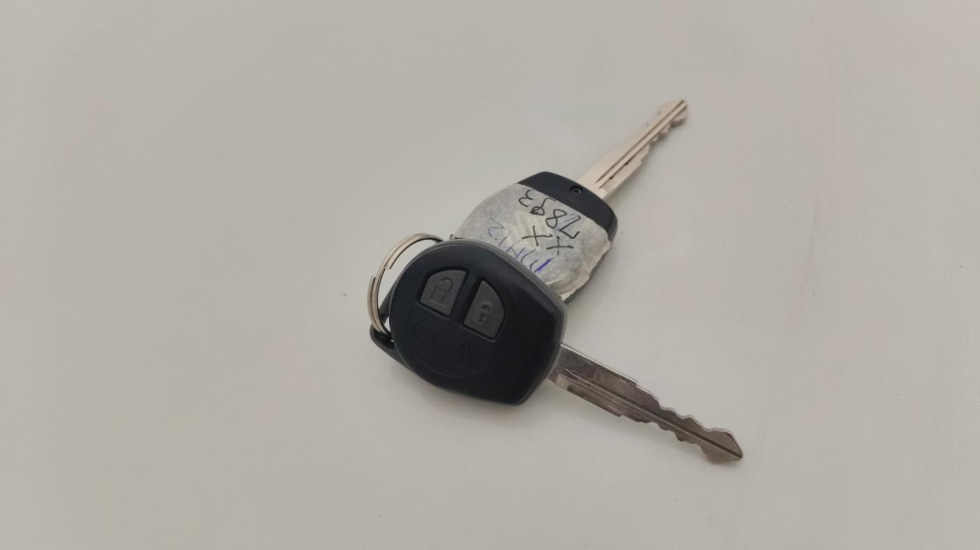 2025 Maruti FRONX DELTA PLUS 1.2L AGS, Petrol, Automatic, 5,783 km, Key Close Up