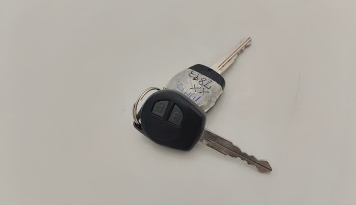 2025 Maruti FRONX DELTA PLUS 1.2L AGS, Petrol, Automatic, 5,783 km, Key Close Up