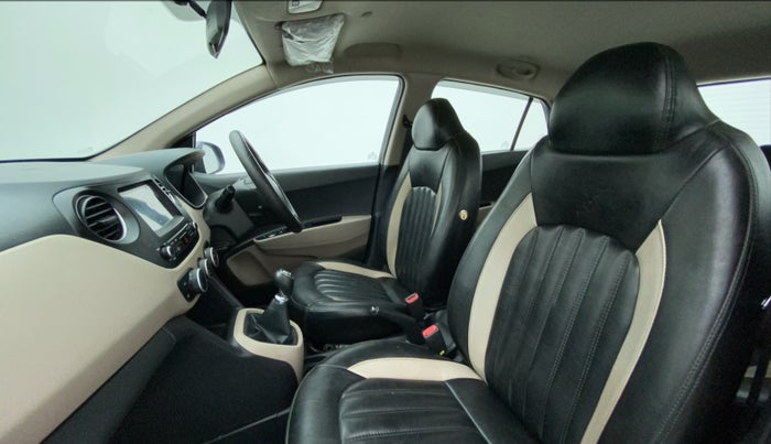 2019 Hyundai Grand i10 SPORTZ 1.2 KAPPA VTVT, CNG, Manual, 44,726 km, Right Side Front Door Cabin