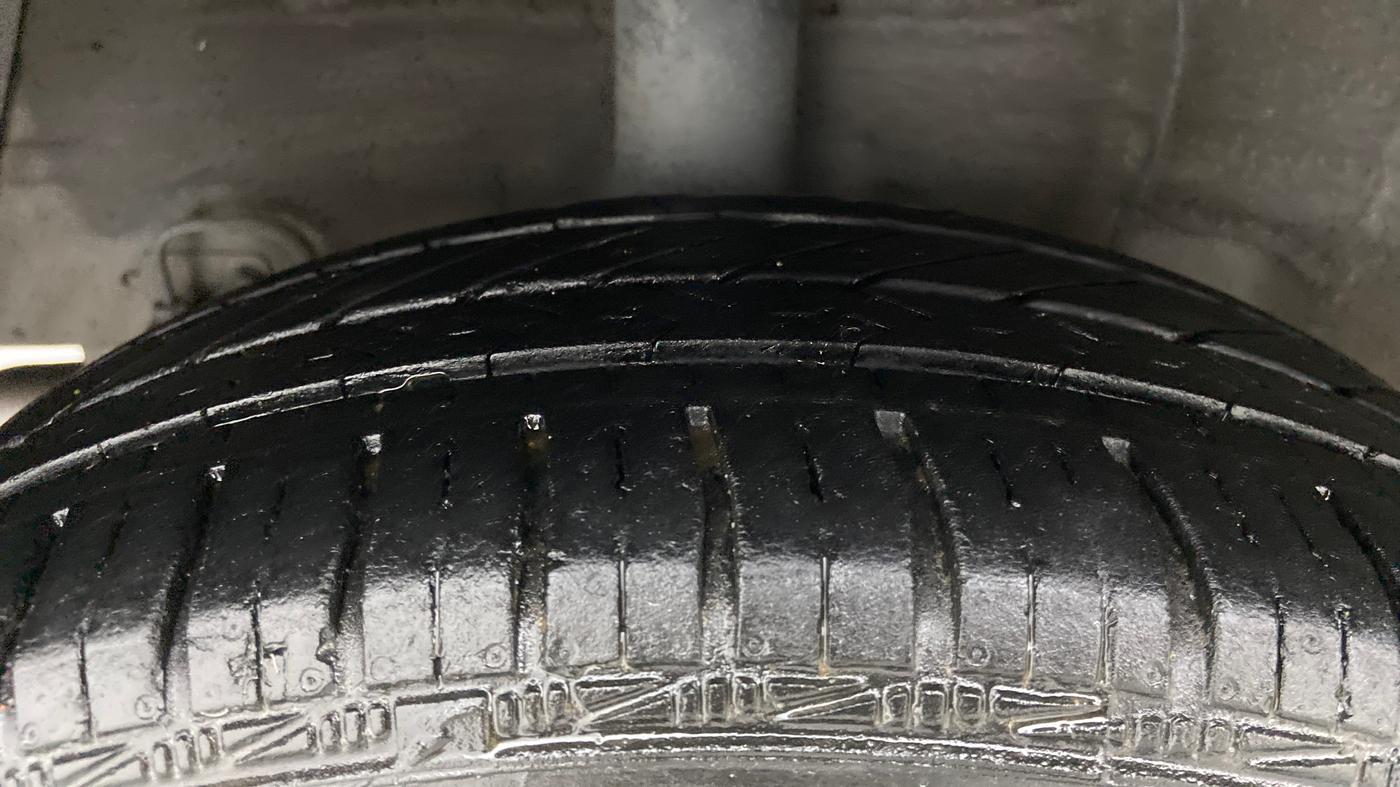 2019 Hyundai Grand i10 SPORTZ AT 1.2 KAPPA VTVT, Petrol, Automatic, 31,220 km, Right Rear Tyre Tread