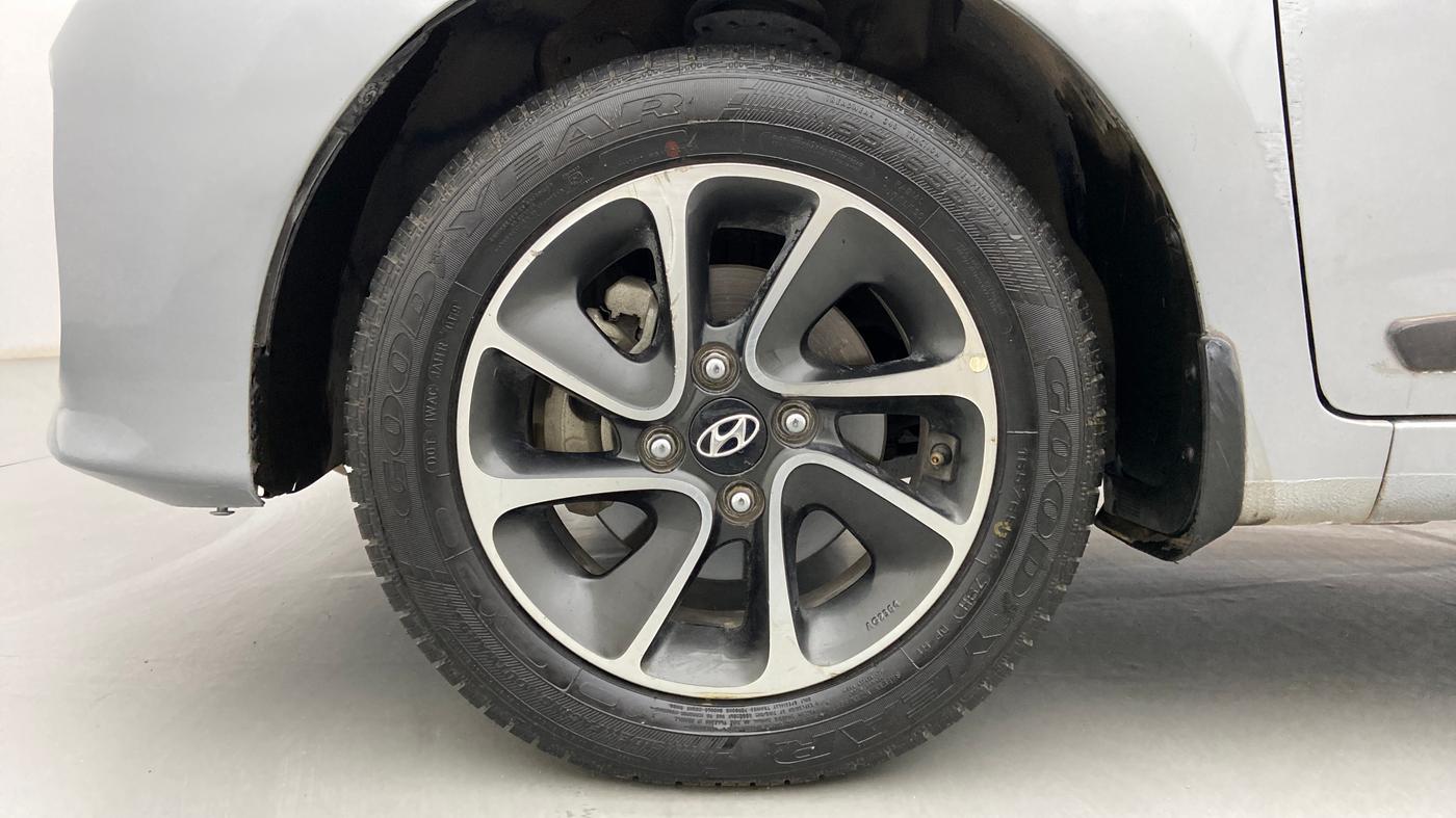 2019 Hyundai Grand i10 SPORTZ AT 1.2 KAPPA VTVT, Petrol, Automatic, 31,220 km, Left Front Wheel