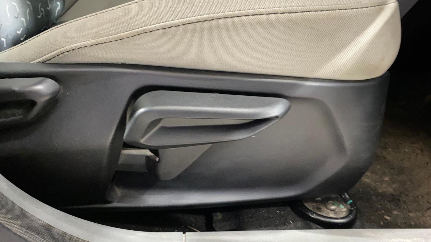 2024 Tata TIGOR XM PETROL, Petrol, Manual, 19,785 km, Driver Side Adjustment Panel
