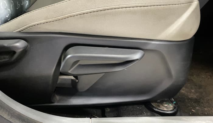 2024 Tata TIGOR XM PETROL, Petrol, Manual, 19,785 km, Driver Side Adjustment Panel