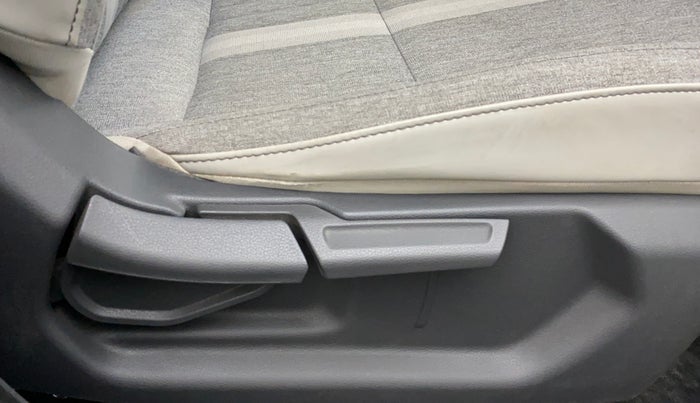 2020 Hyundai GRAND I10 NIOS SPORTZ AMT 1.2 KAPPA VTVT, Petrol, Automatic, 22,493 km, Driver Side Adjustment Panel