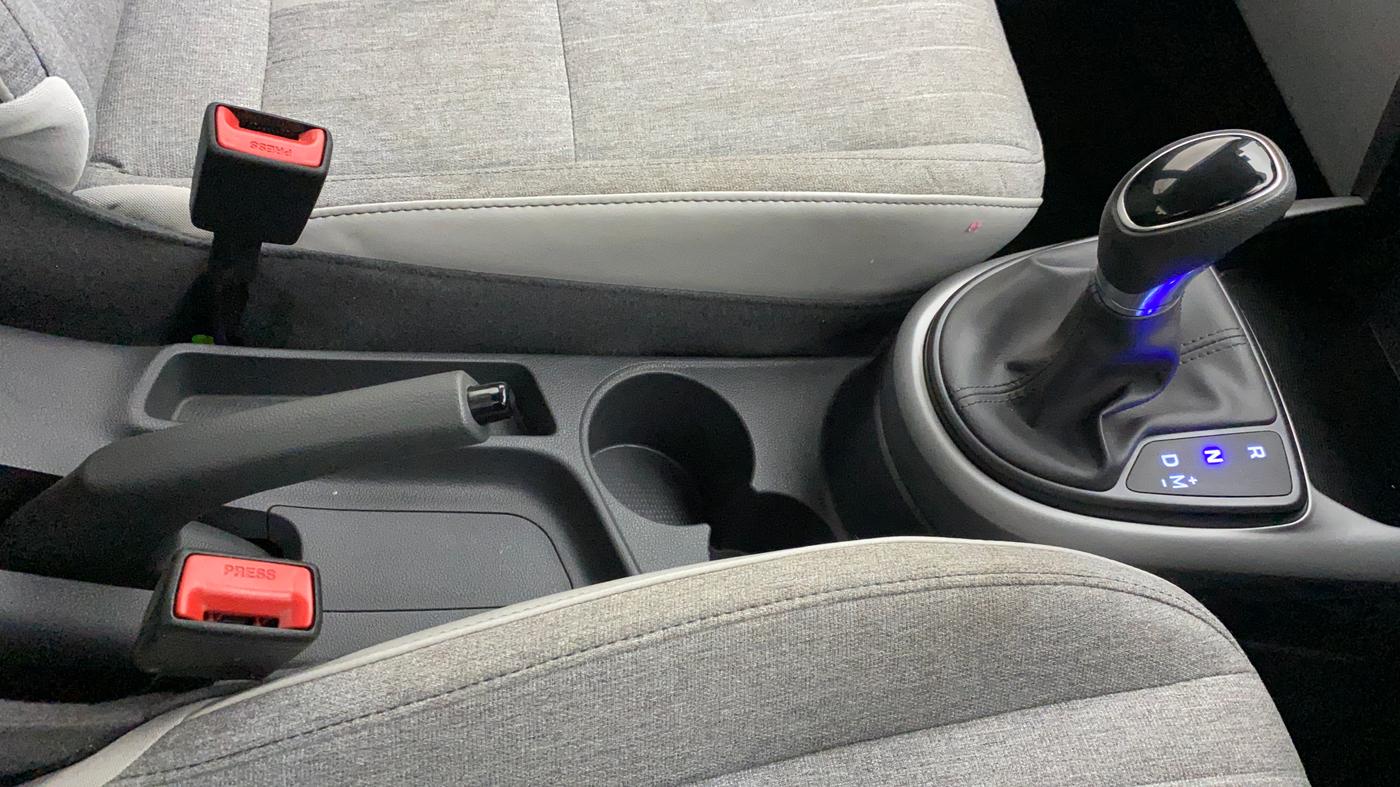 2020 Hyundai GRAND I10 NIOS SPORTZ AMT 1.2 KAPPA VTVT, Petrol, Automatic, 22,493 km, Gear Lever