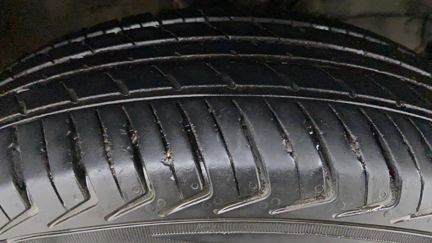 2020 Maruti New Wagon-R LXI CNG 1.0 L, CNG, Manual, 47,352 km, Right Front Tyre Tread