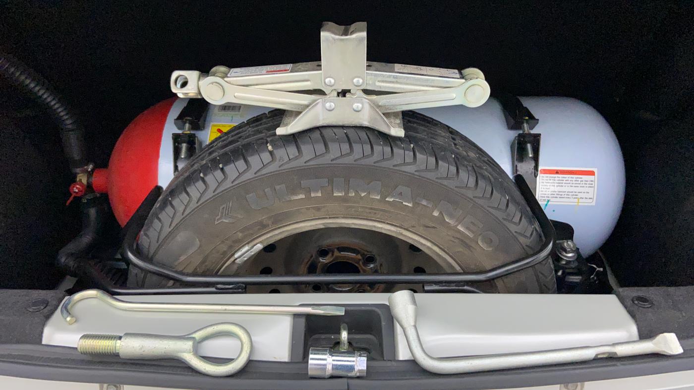 2020 Maruti New Wagon-R LXI CNG 1.0 L, CNG, Manual, 47,352 km, Spare Tyre