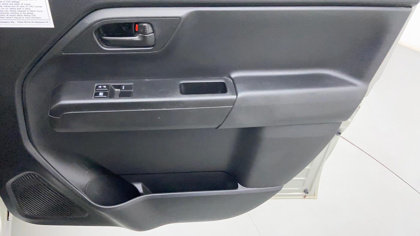 2020 Maruti New Wagon-R LXI CNG 1.0 L, CNG, Manual, 47,352 km, Driver Side Door Panels Control