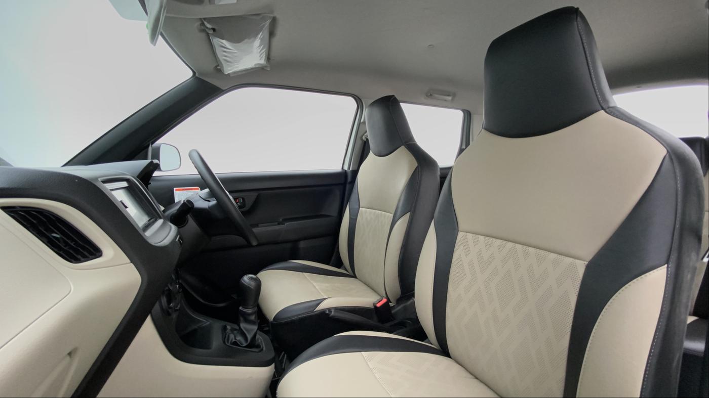 2020 Maruti New Wagon-R LXI CNG 1.0 L, CNG, Manual, 47,352 km, Right Side Front Door Cabin