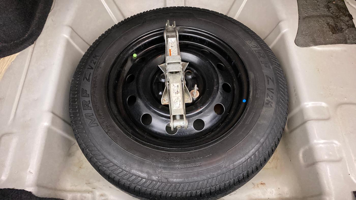 2010 Maruti Swift Dzire VXI, Petrol, Manual, 77,507 km, Spare Tyre