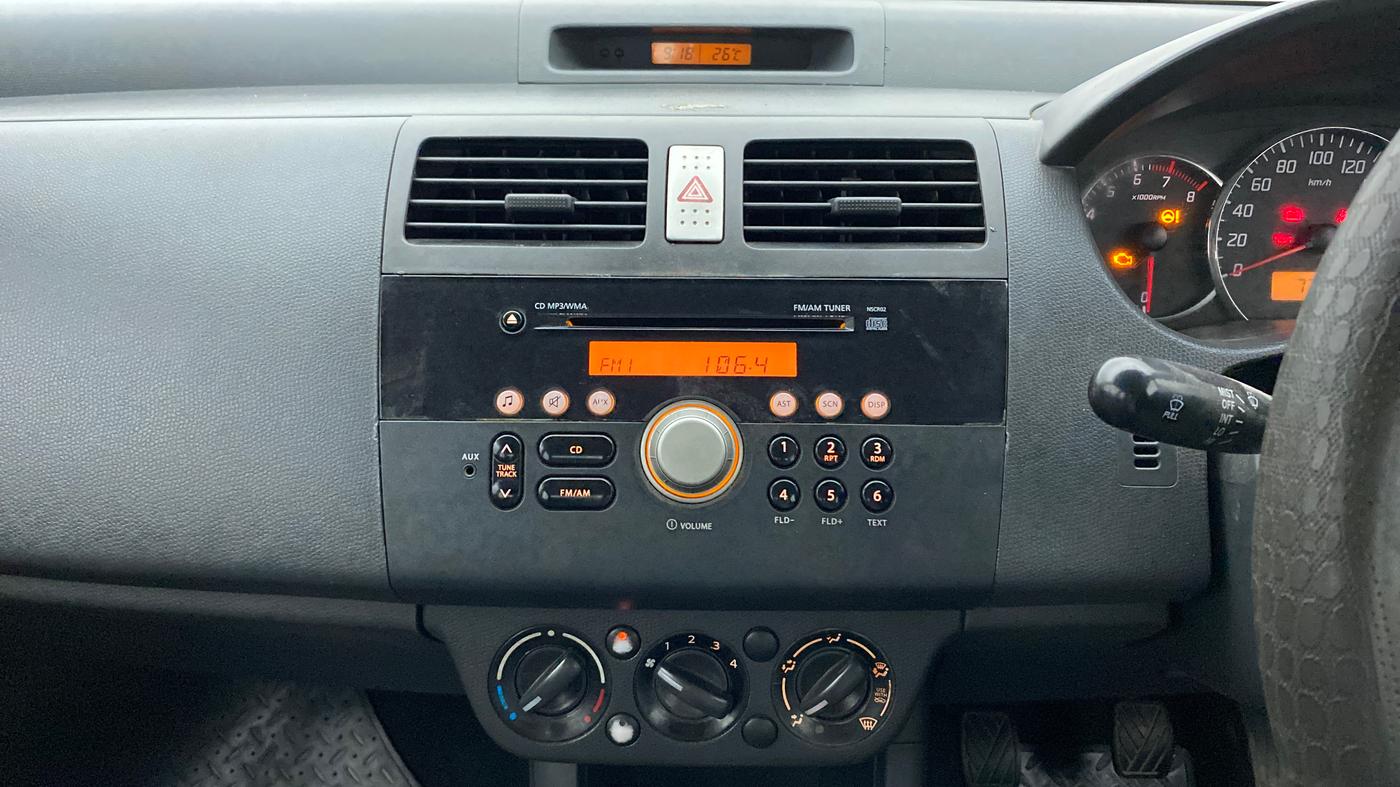 2010 Maruti Swift Dzire VXI, Petrol, Manual, 77,507 km, Air Conditioner