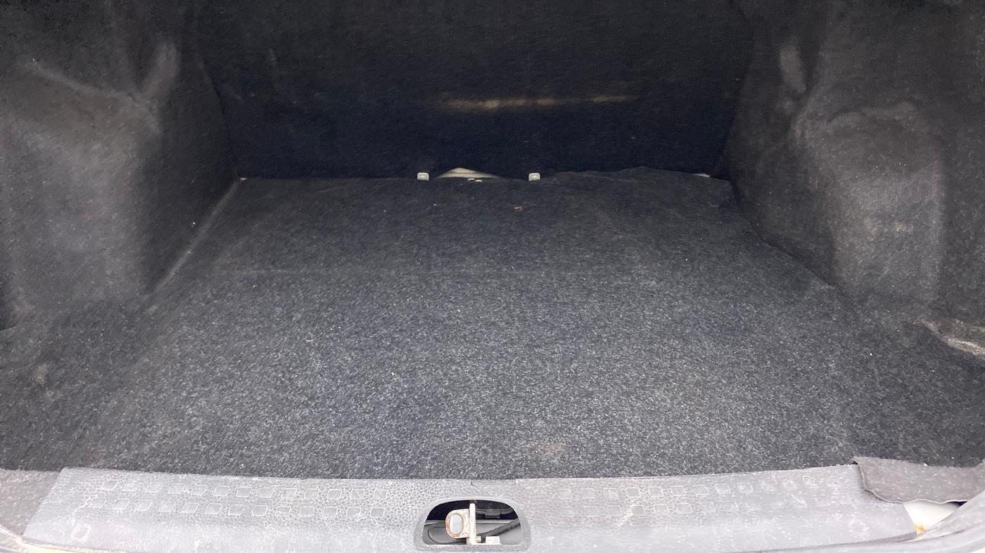 2010 Maruti Swift Dzire VXI, Petrol, Manual, 77,507 km, Boot Inside