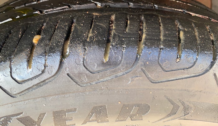 2022 MG ASTOR SHARP EX 1.5 MT, Petrol, Manual, 24,790 km, Left Front Tyre Tread