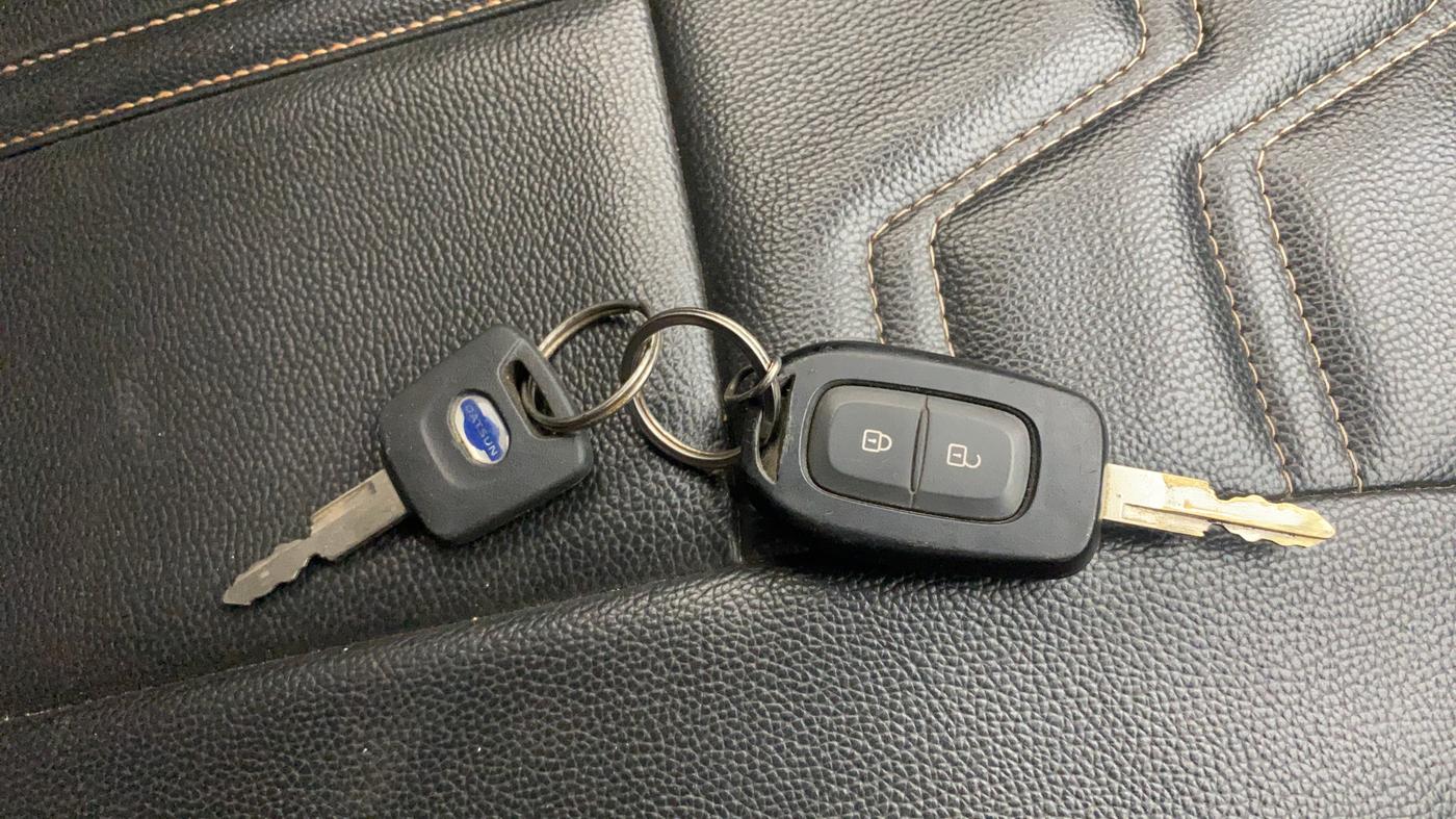 2019 Datsun Redi Go S 1.0 AMT, Petrol, Automatic, 35,670 km, Key Close Up