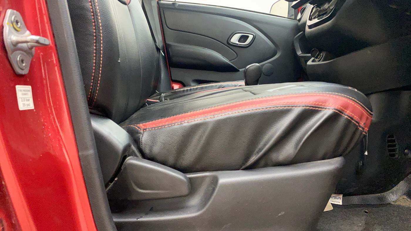 2019 Datsun Redi Go S 1.0 AMT, Petrol, Automatic, 35,670 km, Driver Side Adjustment Panel