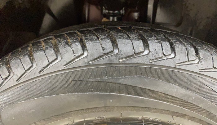 2019 Datsun Redi Go S 1.0 AMT, Petrol, Automatic, 35,634 km, Right Front Tyre Tread