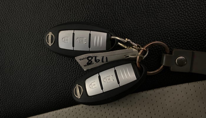 2023 Nissan MAGNITE XV MT, Petrol, Manual, 21,132 km, Key Close Up