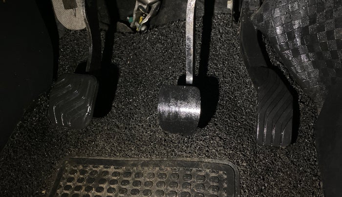 2023 Nissan MAGNITE XV MT, Petrol, Manual, 21,132 km, Pedals