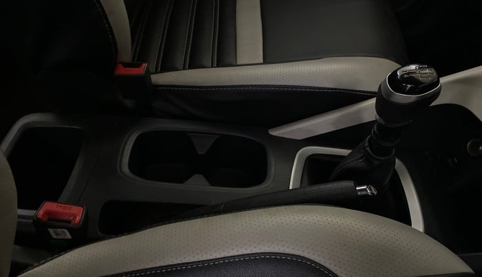 2023 Nissan MAGNITE XV MT, Petrol, Manual, 21,132 km, Gear Lever