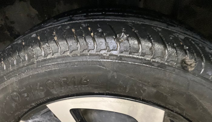 2023 Nissan MAGNITE XV MT, Petrol, Manual, 21,132 km, Left Rear Tyre Tread