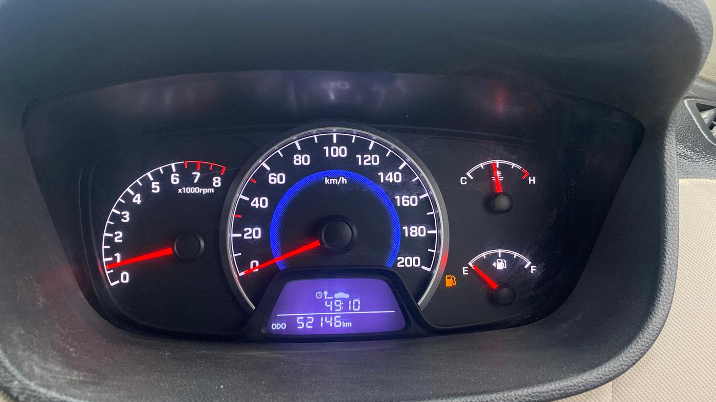 2016 Hyundai Grand i10 SPORTZ 1.2 KAPPA VTVT, Petrol, Manual, 52,201 km, Odometer Image